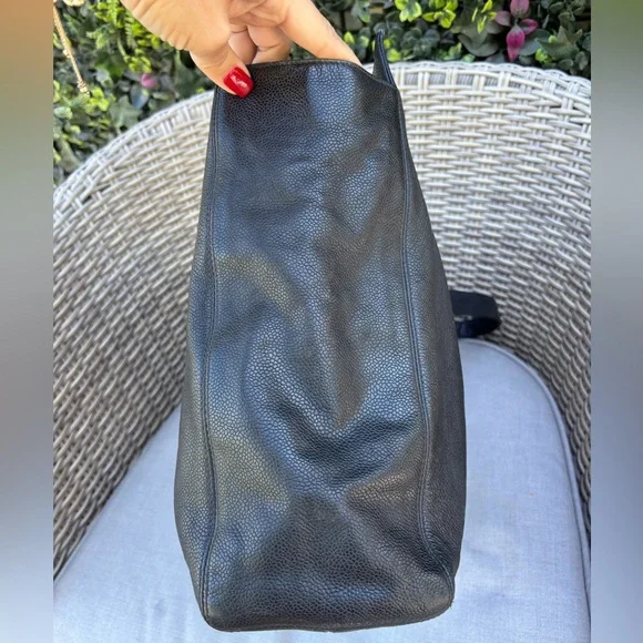 Authentic CHANEL SUPERMODEL black caviar leather large tote bag - Picture 5 of 16